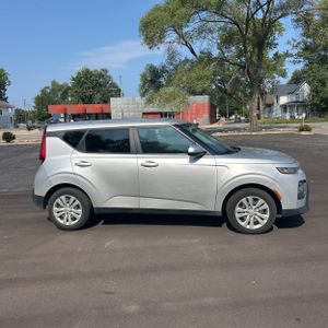 2020 KIA SOUL LX — фото 10
