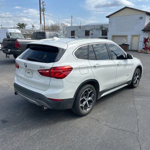 BMW X1 XDRIVE28I - 8