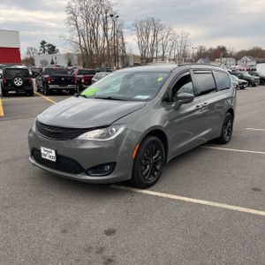 CHRYSLER PACIFICA AWD LAUNCH EDITION - 1