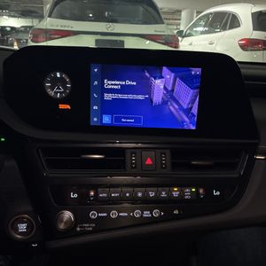 صورة مصغرة 33 لـ 2023 Lexus ES 350 BASE