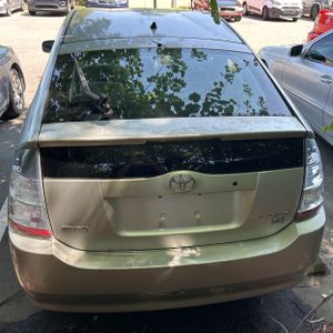 صورة 6 لـ 2004 Toyota PRIUS BASE
