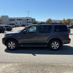 2012 Nissan PATHFINDER SV 照片 3