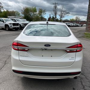 FORD FUSION SE - 7
