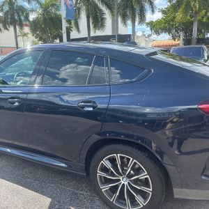 2025 BMW X6 XDRIVE40I 照片 6