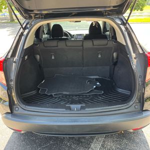 2017 Honda HR-V LX 照片 38