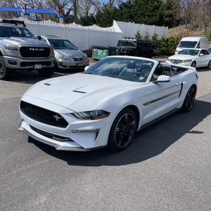 FORD MUSTANG GT PREMIUM - 1