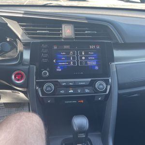 صورة مصغرة 37 لـ 2019 Honda CIVIC EX