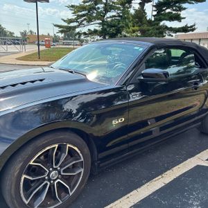صورة 2 لـ 2013 FORD MUSTANG GT PREMIUM