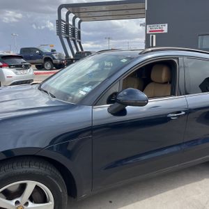 PORSCHE MACAN BASE - 2