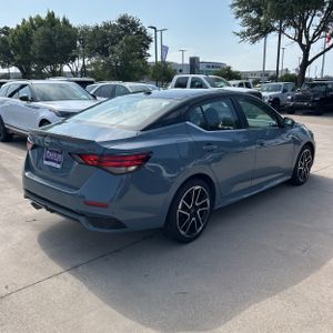 2025 Nissan SENTRA SR photo 7