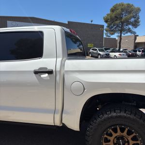 TOYOTA TUNDRA - 6