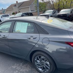 HYUNDAI ELANTRA SEL - 6