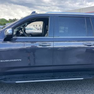 CHEVROLET SUBURBAN PREMIER - 4