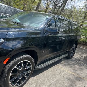 CHEVROLET SUBURBAN RST - 2