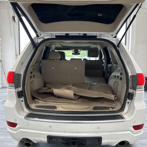 2017 JEEP GRAND CHEROKEE OVERLAND — фото 42