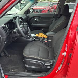 2015 KIA SOUL + 缩略图 28