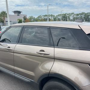 2019 LAND Rover RANGE ROVER EVOQUE SE — фото 6
