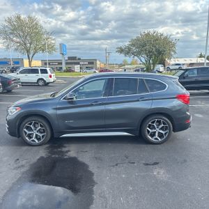 BMW X1 XDRIVE28I - 3