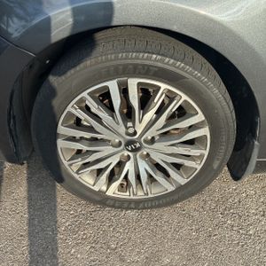2020 KIA CADENZA TECHNOLOGY thumbnail 17