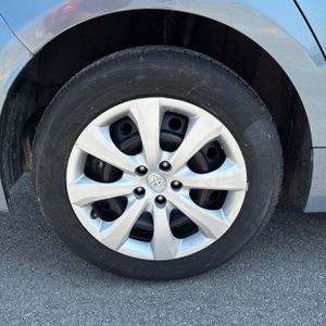 صورة مصغرة 19 لـ 2025 Toyota COROLLA LE