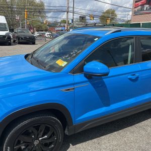 VOLKSWAGEN TAOS SE 4MOTION - 2