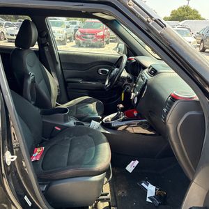 2015 KIA SOUL + — миниатюра 32