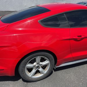 FORD MUSTANG V6 - 9