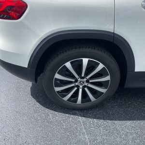 2023 Mercedes-BENZ GLB 缩略图 19