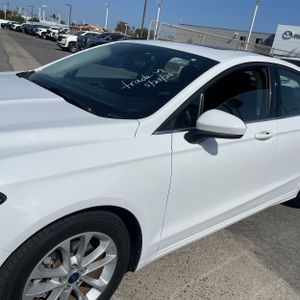 FORD FUSION SE - 2