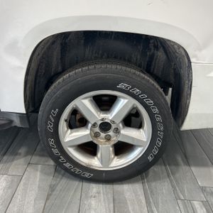 2014 Chevrolet SUBURBAN LT — миниатюра 16