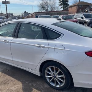 FORD FUSION ENERGI SE LUXURY - 6