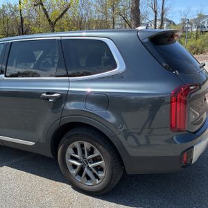 KIA TELLURIDE LX - 6