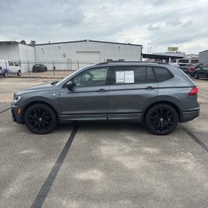 VOLKSWAGEN TIGUAN SE R-LINE BLACK - 3