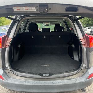 2015 Toyota RAV4 XLE 照片 44