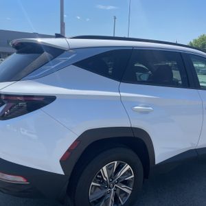 HYUNDAI TUCSON HYBRID BLUE - 9