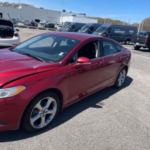 FORD FUSION SE - 2