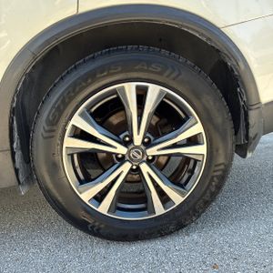 2018 Nissan ROGUE SL 照片 16