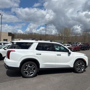 HYUNDAI PALISADE LIMITED - 10