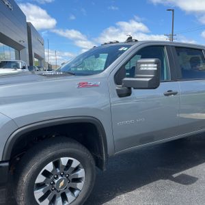 CHEVROLET SILVERADO - 2
