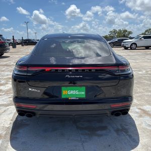 PORSCHE PANAMERA 4 - 7