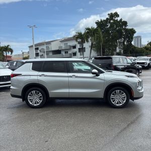 MITSUBISHI OUTLANDER ES 2.5 2WD - 10