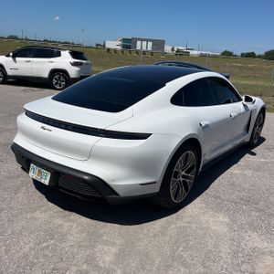 PORSCHE TAYCAN BASE - 8