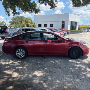 2016 Nissan ALTIMA 2.5 S 照片 10