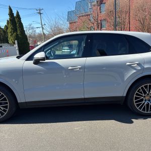 PORSCHE CAYENNE PLATINUM EDITION - 4