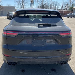 PORSCHE CAYENNE GTS - 7