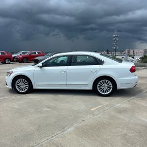 2016 Volkswagen PASSAT 1.8T SE — фото 3
