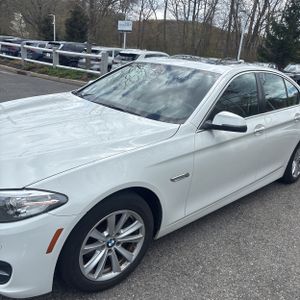 BMW 528I XDRIVE - 2