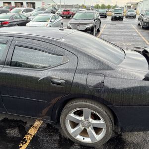 DODGE CHARGER SXT - 6