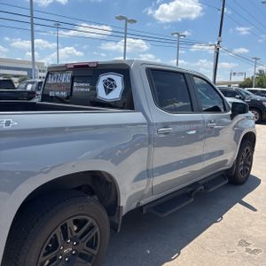 صورة 9 لـ 2024 Chevrolet SILVERADO 1500 RST