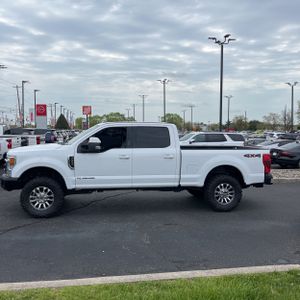 FORD F-250 SUPER DUTY LARIAT - 3